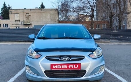 Hyundai Solaris II рестайлинг, 2014 год, 1 050 000 рублей, 2 фотография