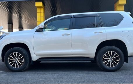 Toyota Land Cruiser Prado 150 рестайлинг 2, 2020 год, 4 994 000 рублей, 4 фотография