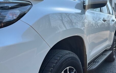 Toyota Land Cruiser Prado 150 рестайлинг 2, 2020 год, 4 994 000 рублей, 3 фотография