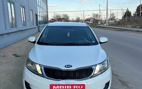 KIA Rio III рестайлинг, 2013 год, 848 000 рублей, 3 фотография