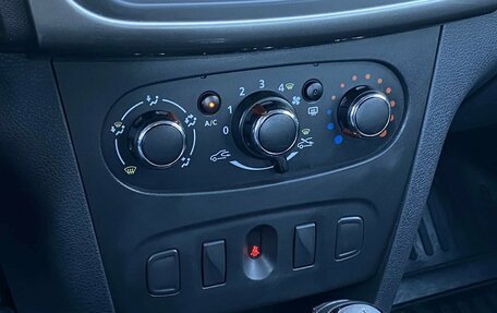 Renault Logan II, 2020 год, 829 000 рублей, 10 фотография