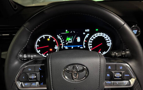 Toyota Land Cruiser, 2025 год, 12 980 000 рублей, 6 фотография