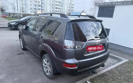 Mitsubishi Outlander III рестайлинг 3, 2011 год, 1 200 000 рублей, 4 фотография