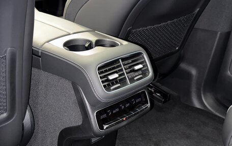 Mercedes-Benz GLS, 2025 год, 16 000 000 рублей, 30 фотография