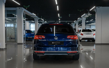 Volkswagen Passat B8 рестайлинг, 2017 год, 2 850 000 рублей, 6 фотография