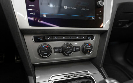 Volkswagen Passat B8 рестайлинг, 2017 год, 2 850 000 рублей, 22 фотография