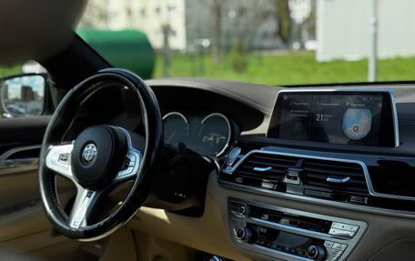 BMW 7 серия, 2018 год, 2 600 000 рублей, 10 фотография