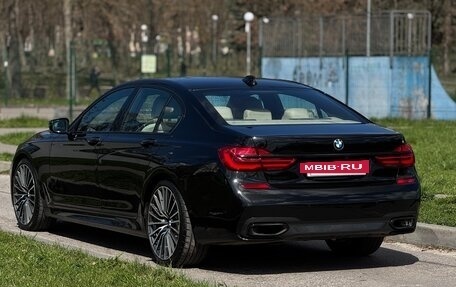 BMW 7 серия, 2018 год, 2 600 000 рублей, 5 фотография