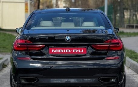 BMW 7 серия, 2018 год, 2 600 000 рублей, 7 фотография