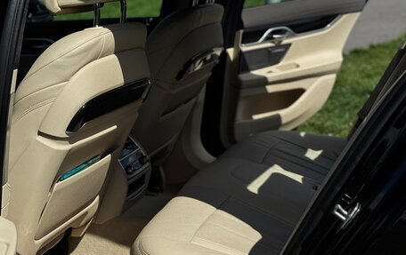 BMW 7 серия, 2018 год, 2 600 000 рублей, 20 фотография