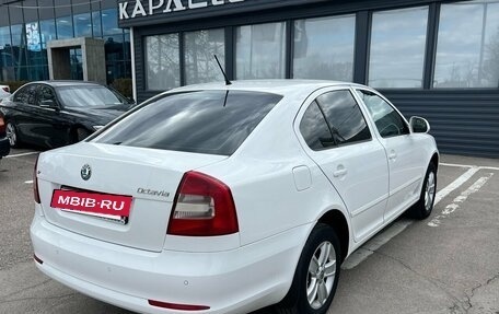 Skoda Octavia, 2011 год, 900 000 рублей, 2 фотография