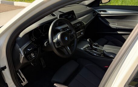 BMW 5 серия, 2018 год, 3 500 000 рублей, 8 фотография