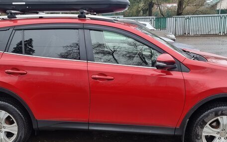 Toyota RAV4, 2013 год, 2 000 000 рублей, 2 фотография