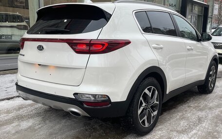 KIA Sportage IV рестайлинг, 2020 год, 2 580 000 рублей, 3 фотография