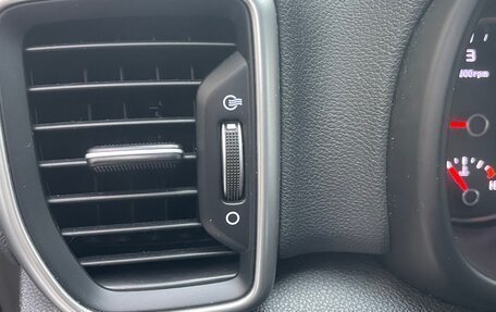 KIA Sportage IV рестайлинг, 2020 год, 2 580 000 рублей, 18 фотография