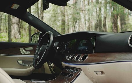 Mercedes-Benz E-Класс, 2021 год, 5 100 000 рублей, 4 фотография