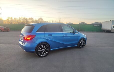 Mercedes-Benz B-Класс, 2015 год, 1 950 000 рублей, 3 фотография