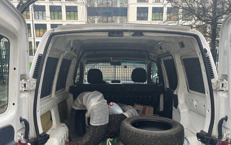 Peugeot Partner II рестайлинг 2, 2006 год, 450 000 рублей, 9 фотография