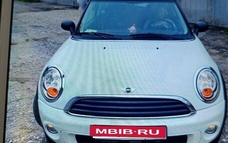 MINI Hatch, 2011 год, 1 600 000 рублей, 2 фотография
