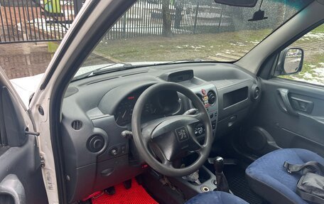 Peugeot Partner II рестайлинг 2, 2006 год, 450 000 рублей, 10 фотография