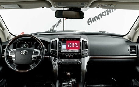 Toyota Land Cruiser 200, 2015 год, 4 160 000 рублей, 13 фотография