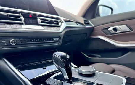 BMW 3 серия, 2022 год, 2 732 000 рублей, 14 фотография