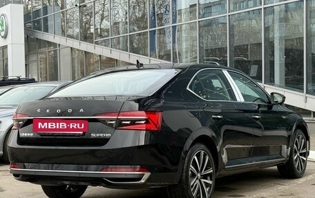 Skoda Superb III рестайлинг, 2025 год, 3 250 000 рублей, 5 фотография