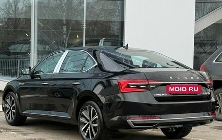 Skoda Superb III рестайлинг, 2025 год, 3 250 000 рублей, 3 фотография