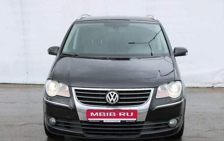 Volkswagen Touran III, 2008 год, 735 000 рублей, 2 фотография