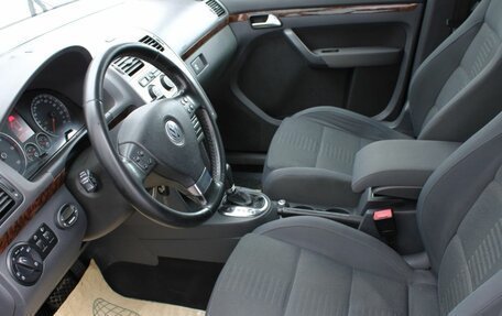 Volkswagen Touran III, 2008 год, 735 000 рублей, 16 фотография