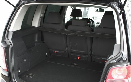 Volkswagen Touran III, 2008 год, 735 000 рублей, 10 фотография