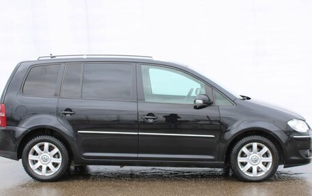Volkswagen Touran III, 2008 год, 735 000 рублей, 8 фотография