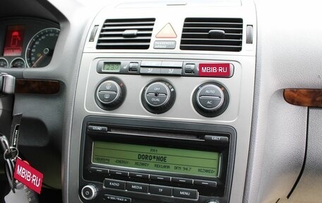 Volkswagen Touran III, 2008 год, 735 000 рублей, 19 фотография