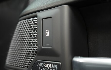 Land Rover Defender II, 2022 год, 14 999 000 рублей, 26 фотография