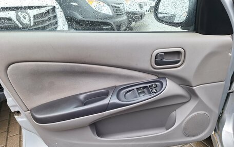 Nissan Almera, 2002 год, 249 000 рублей, 12 фотография