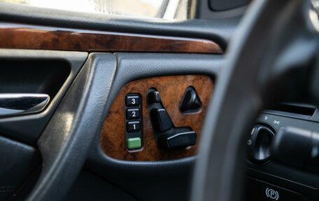 Mercedes-Benz E-Класс, 2002 год, 759 000 рублей, 24 фотография