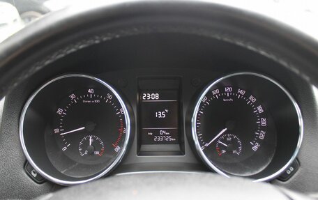 Skoda Yeti I рестайлинг, 2011 год, 759 000 рублей, 13 фотография