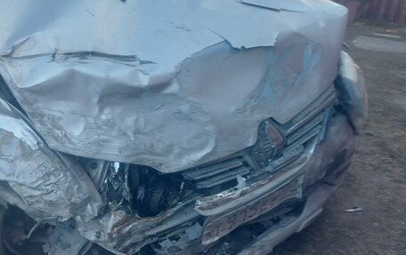 Renault Logan II, 2019 год, 360 000 рублей, 4 фотография