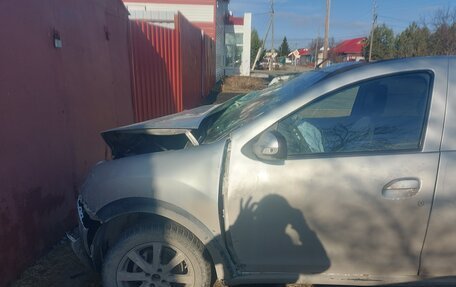 Renault Logan II, 2019 год, 360 000 рублей, 9 фотография