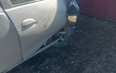 Renault Logan II, 2019 год, 360 000 рублей, 15 фотография