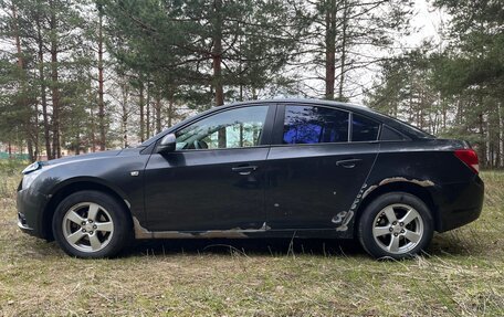 Chevrolet Cruze II, 2010 год, 520 000 рублей, 4 фотография