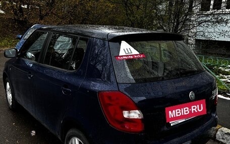 Skoda Fabia II, 2011 год, 450 000 рублей, 3 фотография