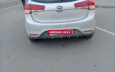 KIA Rio III рестайлинг, 2015 год, 600 000 рублей, 2 фотография