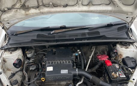 Toyota Vitz, 2003 год, 239 000 рублей, 9 фотография