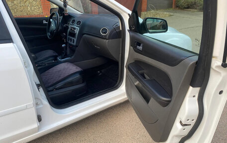 Ford Focus II рестайлинг, 2007 год, 450 000 рублей, 23 фотография