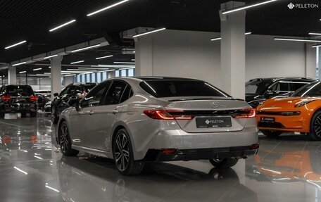 Toyota Camry, 2024 год, 3 990 000 рублей, 2 фотография