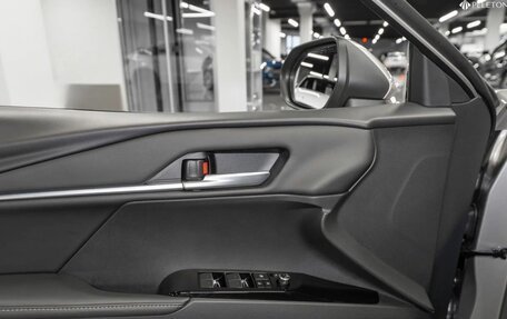 Toyota Camry, 2024 год, 3 990 000 рублей, 12 фотография