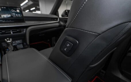 Toyota Camry, 2024 год, 3 990 000 рублей, 18 фотография