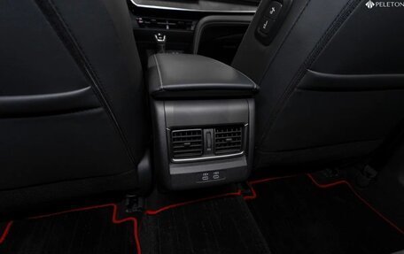 Toyota Camry, 2024 год, 3 990 000 рублей, 21 фотография