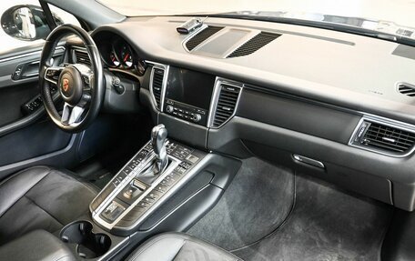 Porsche Macan I рестайлинг, 2018 год, 3 799 900 рублей, 7 фотография